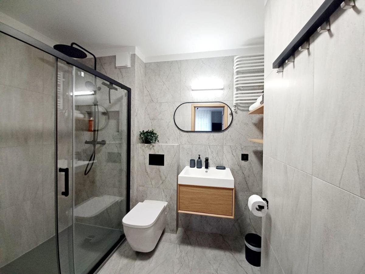 Kolory Warmii Apartamenty Garaz Podziemny Olsztyn  Exterior foto